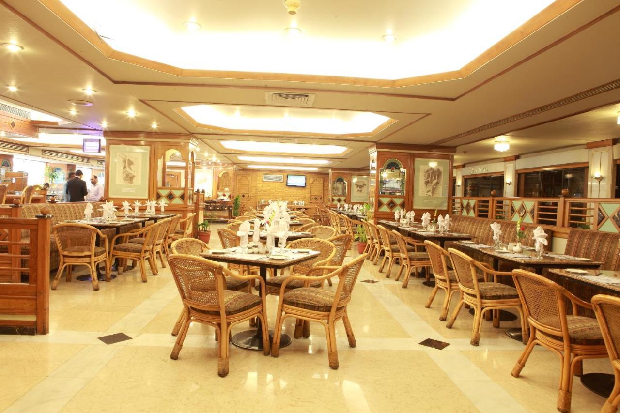 Regent Plaza Hotel & Convention Center Karachi Eksteriør bilde