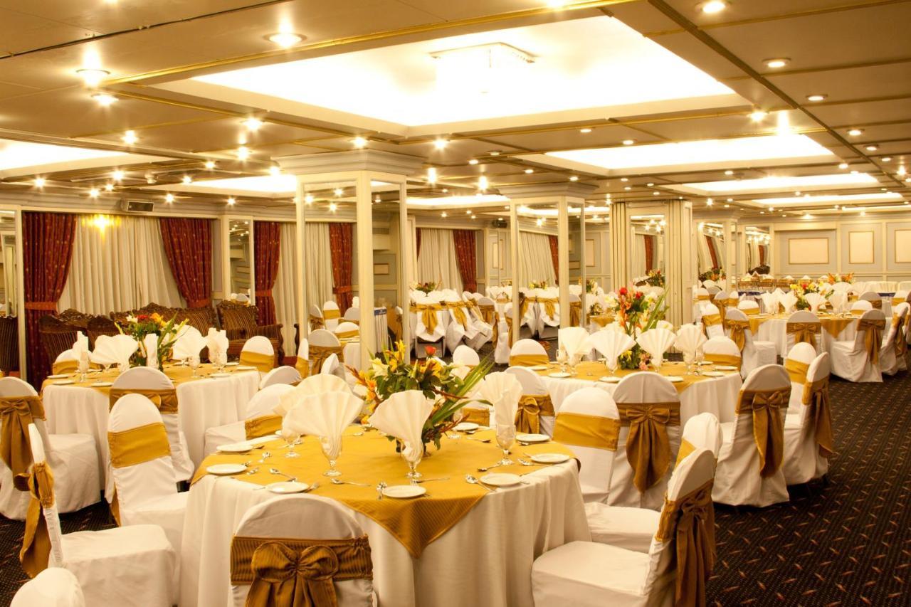 Regent Plaza Hotel & Convention Center Karachi Eksteriør bilde