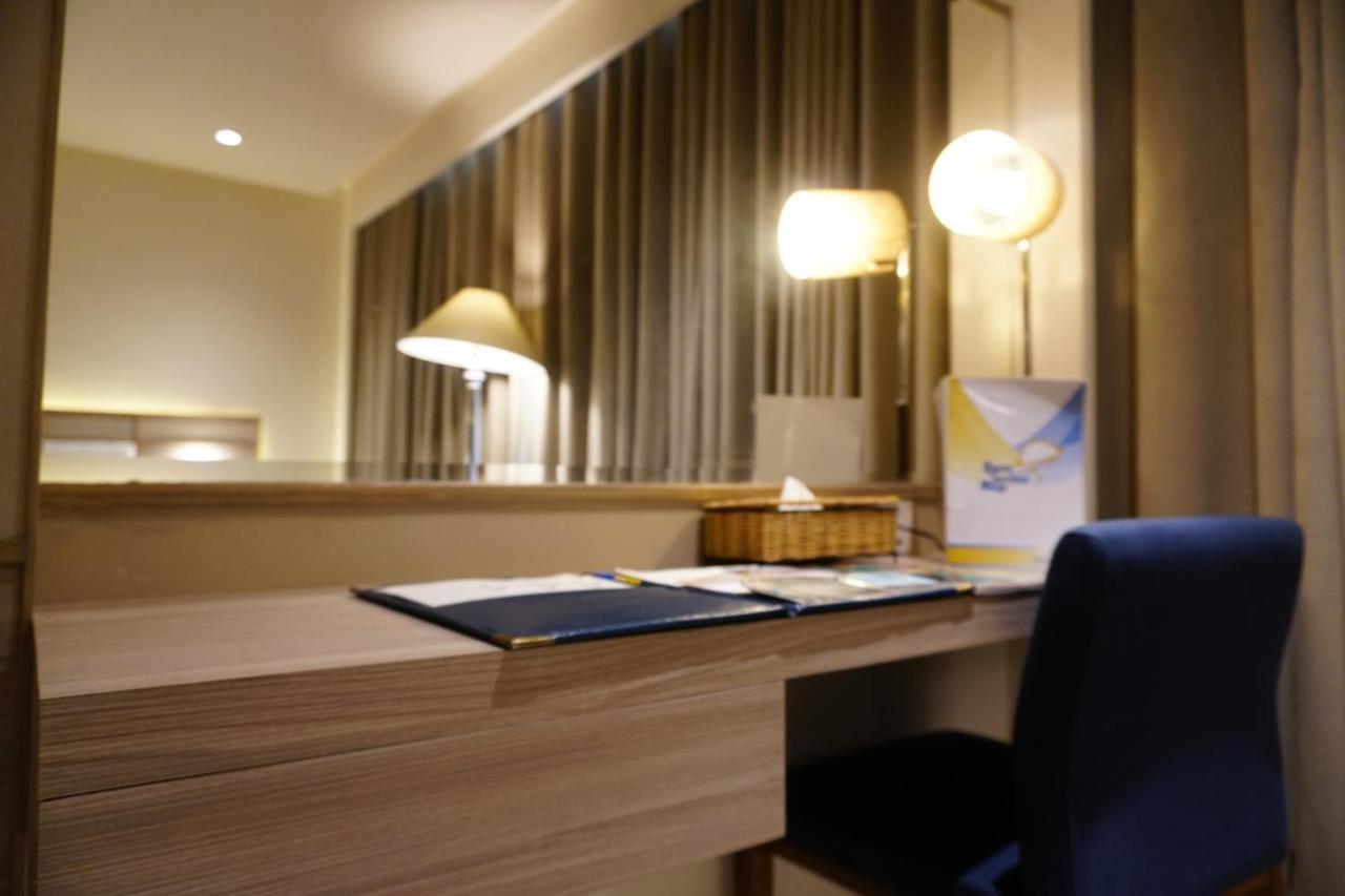 Regent Plaza Hotel & Convention Center Karachi Eksteriør bilde