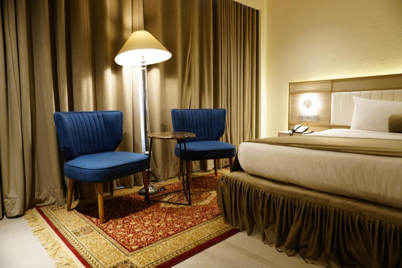 Regent Plaza Hotel & Convention Center Karachi Eksteriør bilde